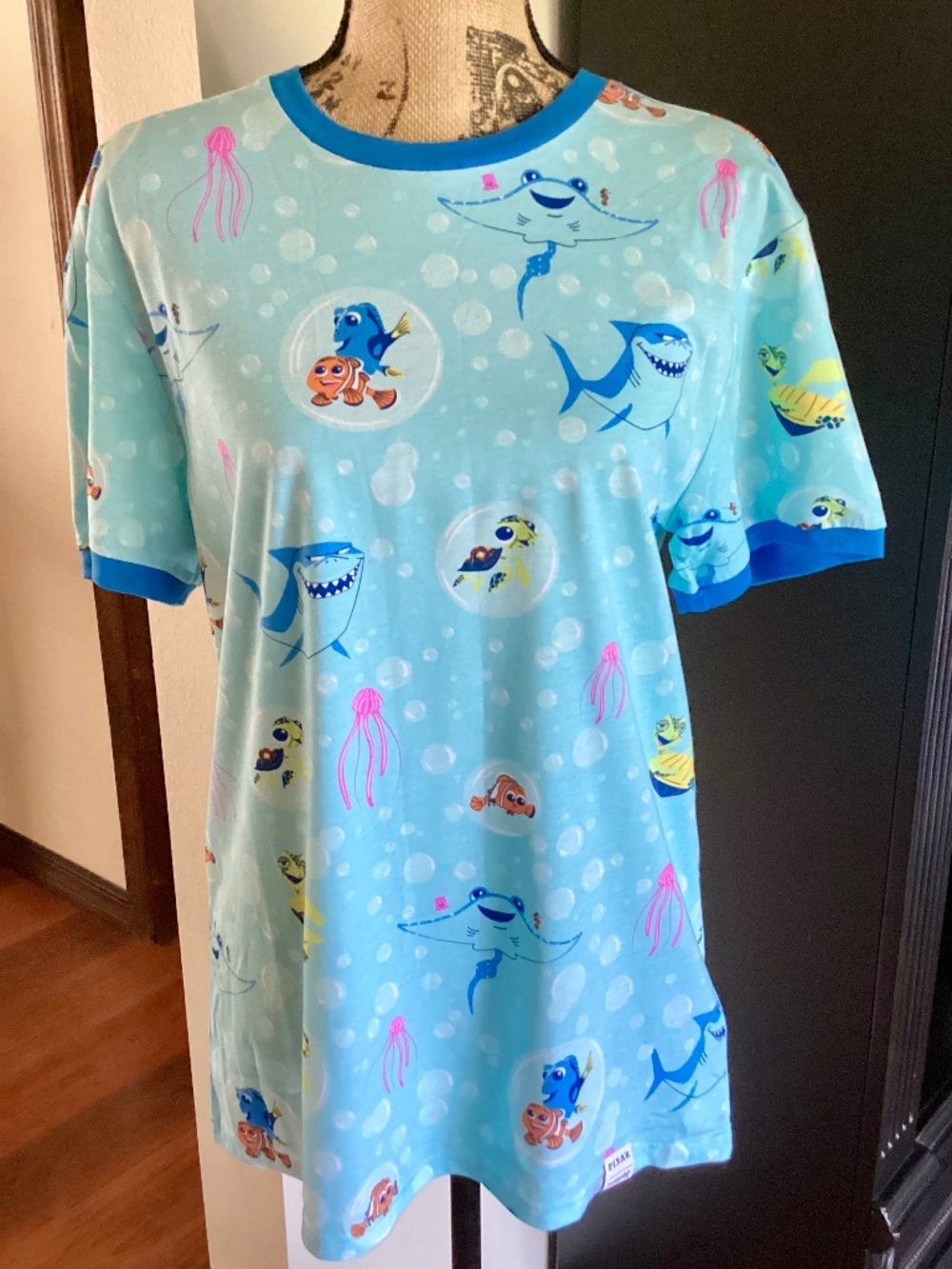 NWT Loungefly Disney Pixar Finding Nemo 20th Anniversary Bubbles T-Shirt Unisex